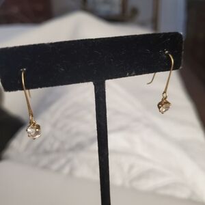 14K yg Gold Dangle Heart Stone Earrings